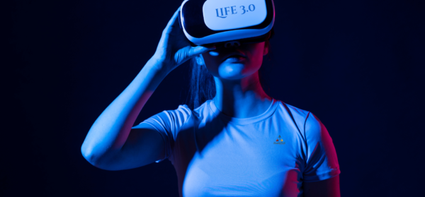 A women holding VR headset